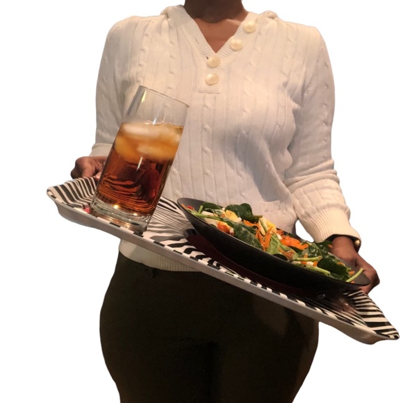 2-Pack Non-Slip Dinner Trays in Zebra Print - Picture 1 of 7